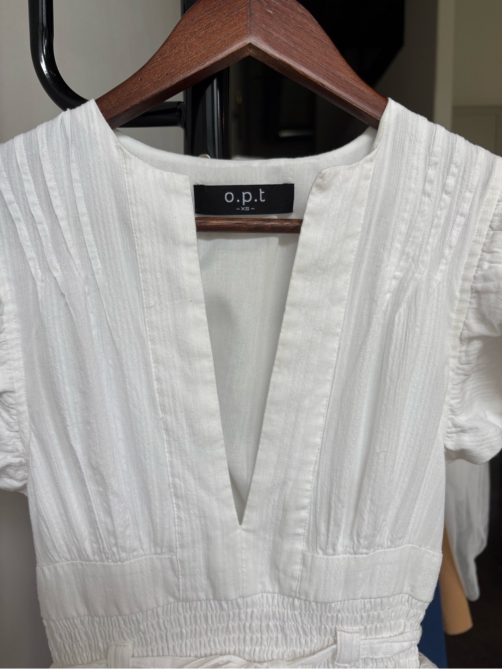 o.p.t. White Textured V-Neck Midi Dress with Tie Waist - Picture 3 of 5